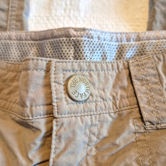North Face boys size XL light weight convertible pants, adjustable waist, VGUC - Picture 2 of 9